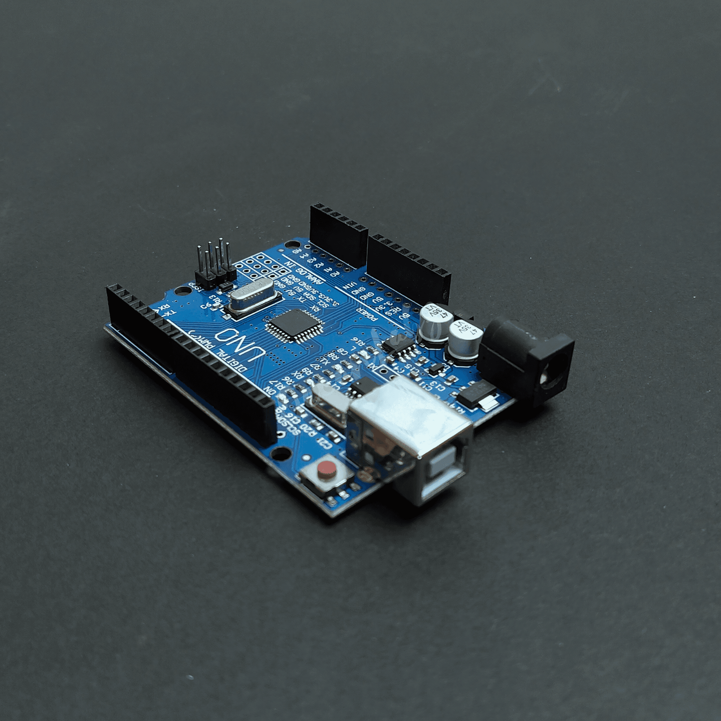 Arduino Uno R3 SMD Development Board – ATmega328P Microcontroller for Robotics, IoT & DIY Electronics